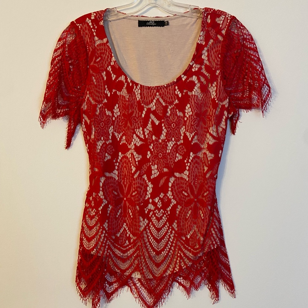 Womens medium BKE Boutique lace blouse with back peekaboo